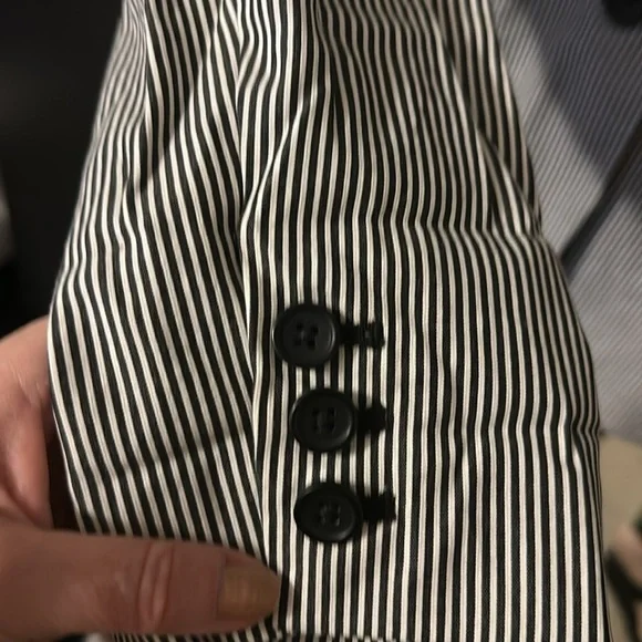 Banana Republic Blue striped blazer - Picture 4 of 6